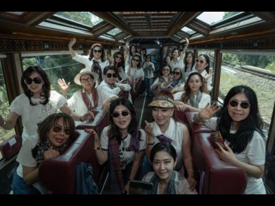 Series 12 Nostalgic Parahyangan Escape